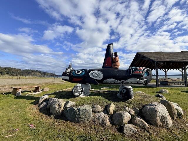 Can swimming, barges and forage fish coexist?