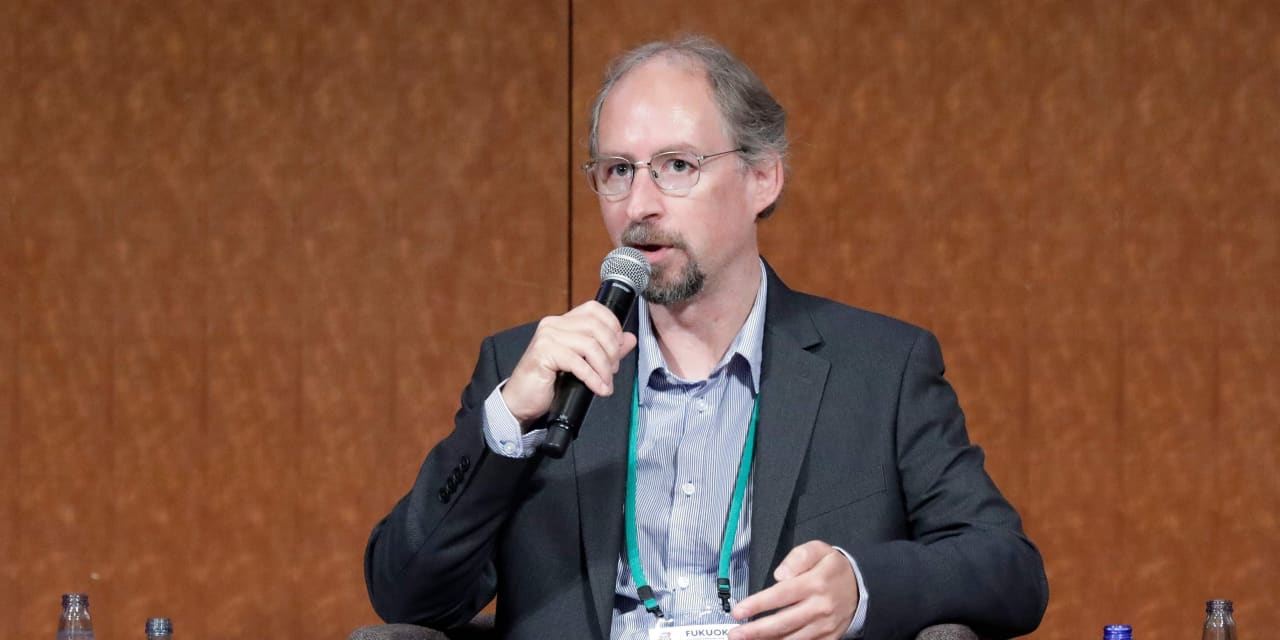 The New York Times says it has identified Satoshi, bitcoin’s inventor. The crypto industry doesn’t seem to care.<br>