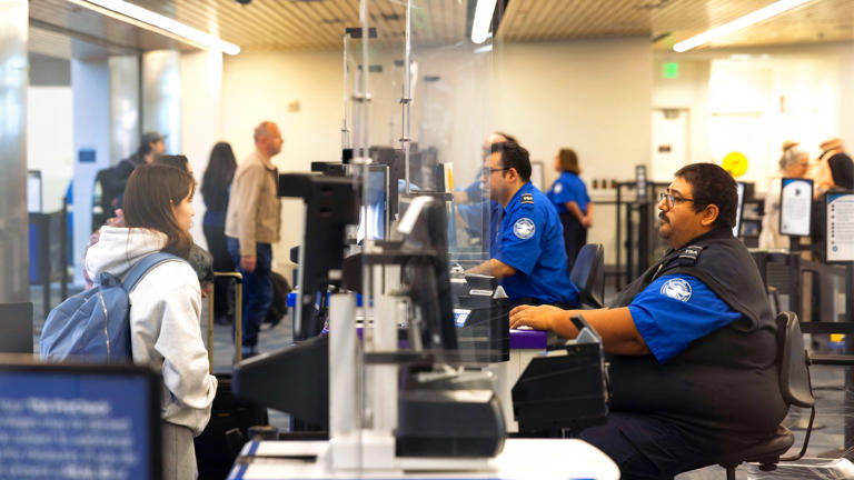 They can't even pay TSA: FAA plan to expand air traffic control baffles ...