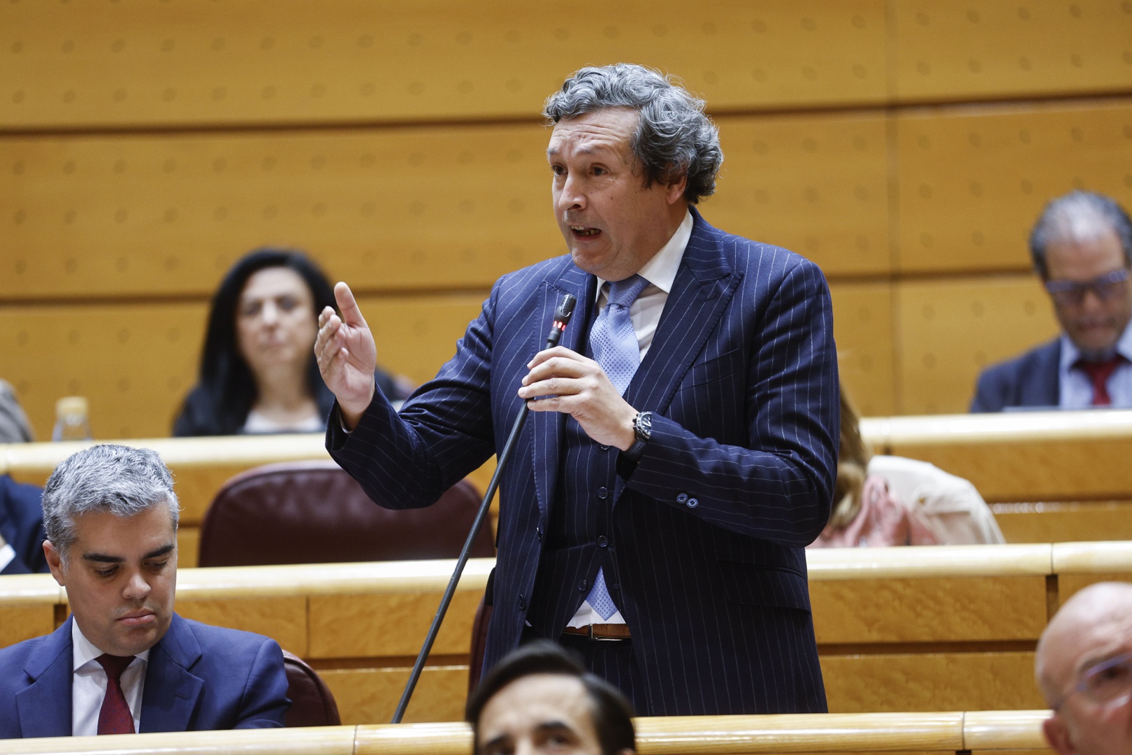 El PP frena en el Senado la moción del PSOE en apoyo al 'no a la guerra ...