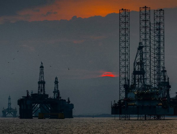 Oil prices drop, global markets explode as Trump blinks on Iran threats