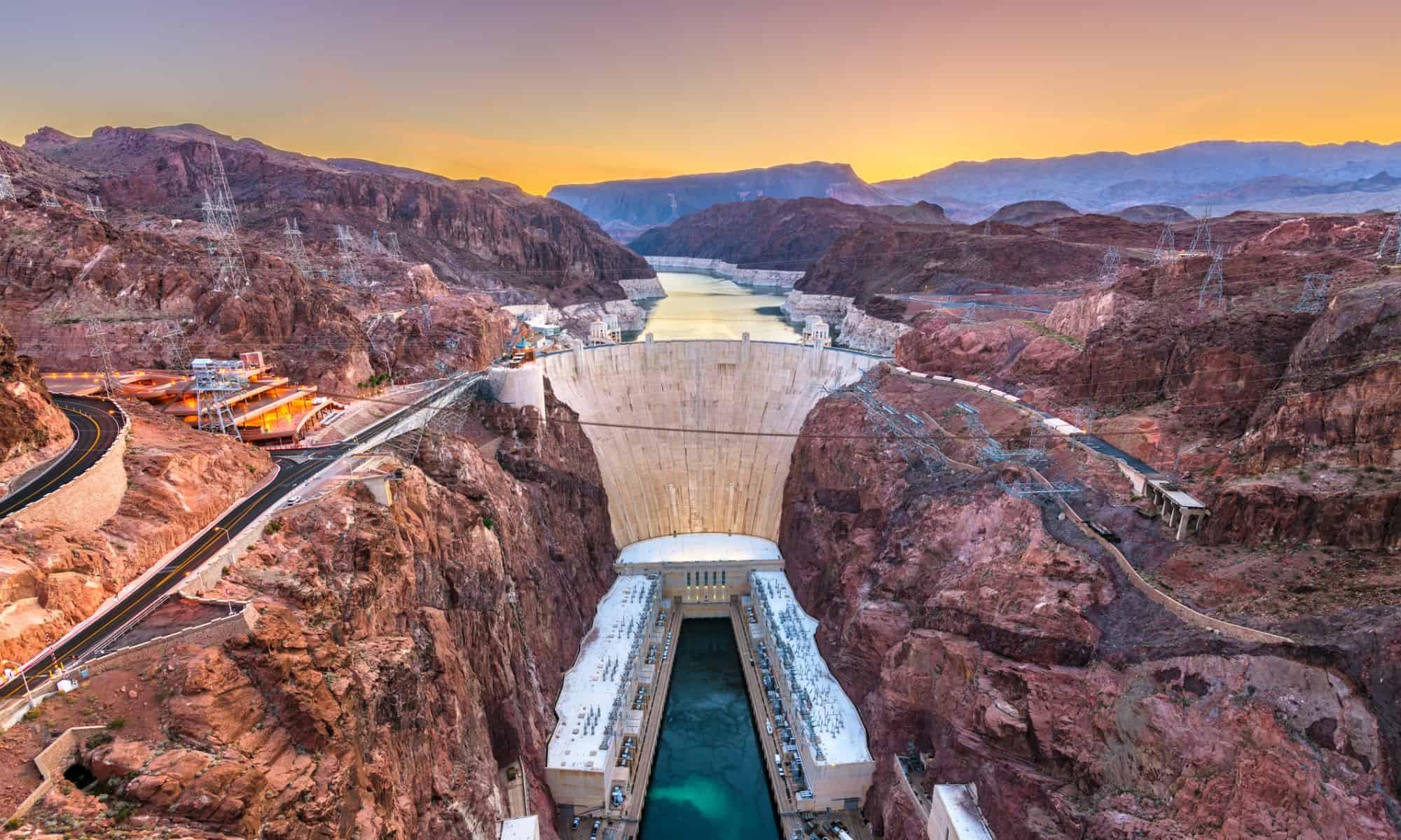7 surprising things found at the bottom of Lake Mead as water levels drop