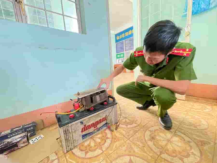 Công an cảnh báo sử dụng kích điện để đánh bắt cá