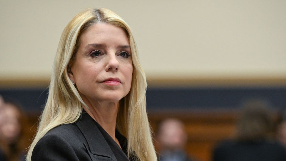 Justice Department says Bondi won’t appear for Epstein deposition now that she’s no longer attorney general<br>