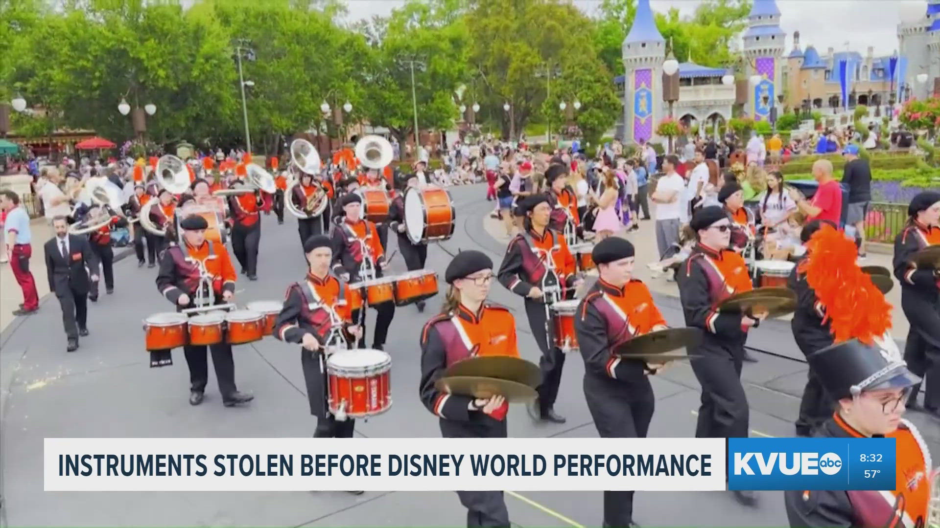 Ohio marching band performs in Disney World parade after instruments stolen