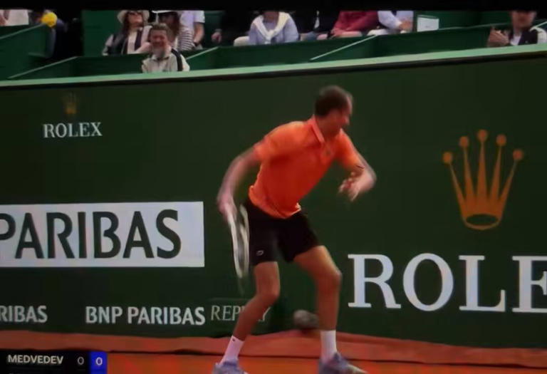 Daniil Medvedev smashes racket seven times in 40-second meltdown amid ...