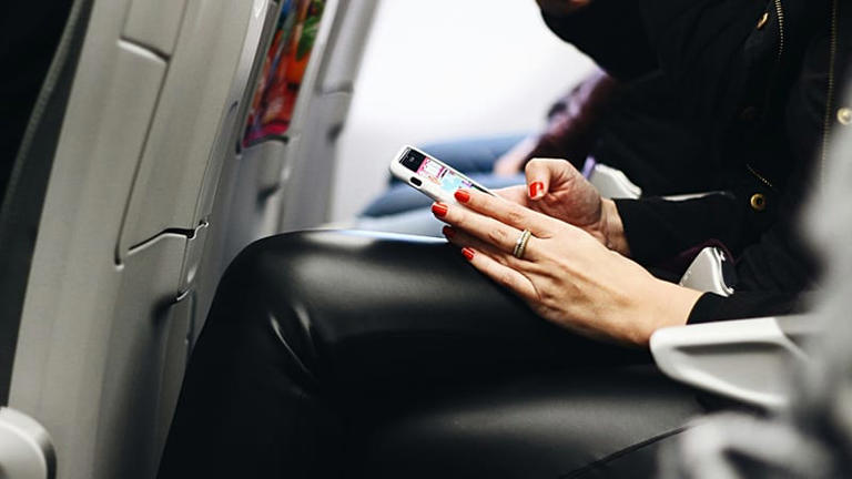 Cabin calling: Should in-flight phone calls be allowed?