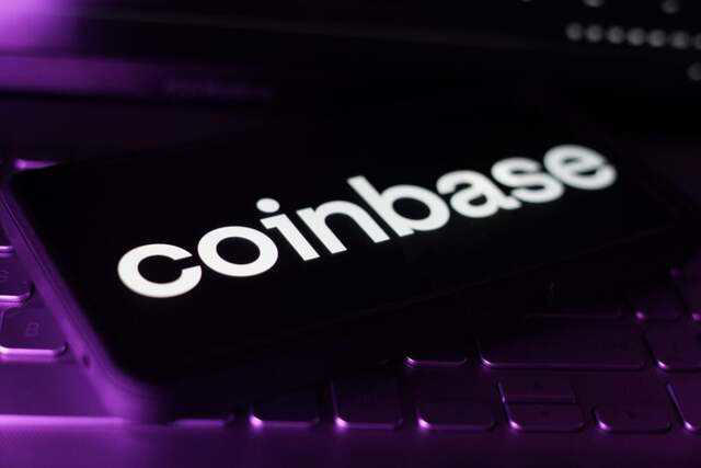 Coinbase wins Australian derivatives license as COIN targets trend reversal