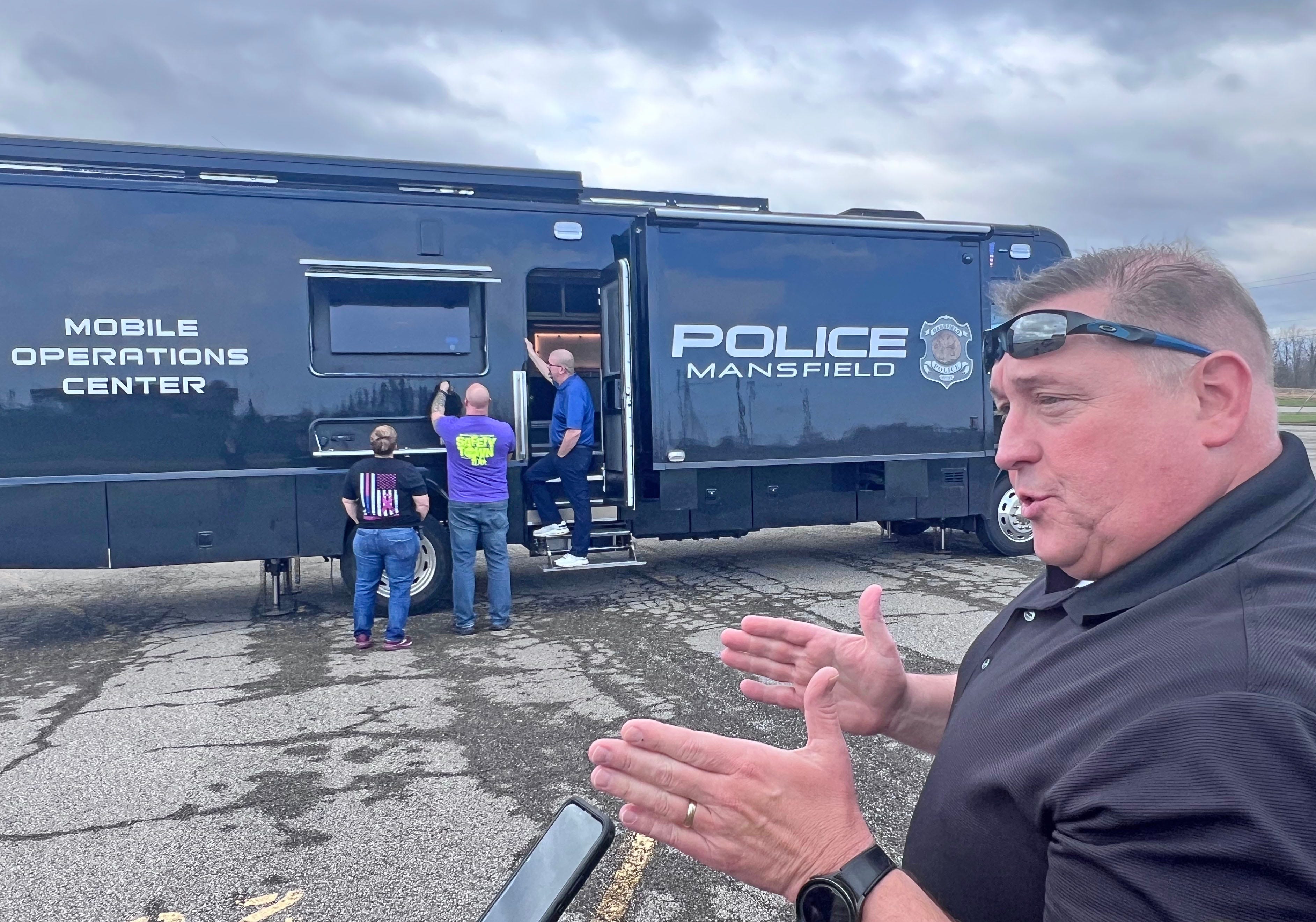 Mansfield Police Department shows off new mobile command unit