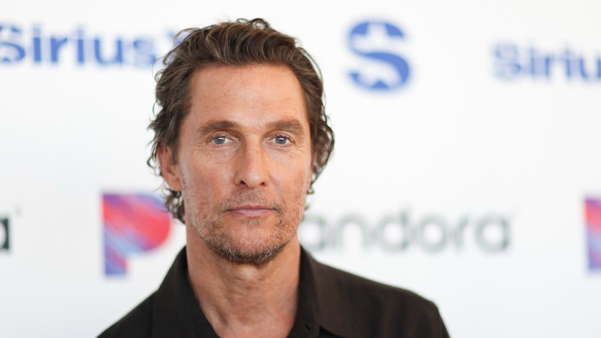 Matthew McConaughey luce irreconocible en una nueva y divertida fotografía