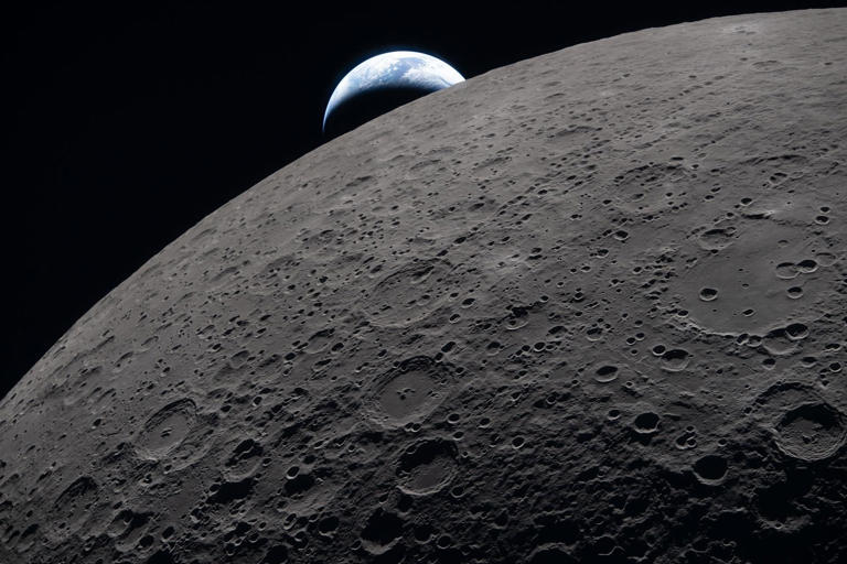 Artemis 2, la splendida foto della Terra che tramonta dietro la faccia nascosta della Luna resterà nella storia
