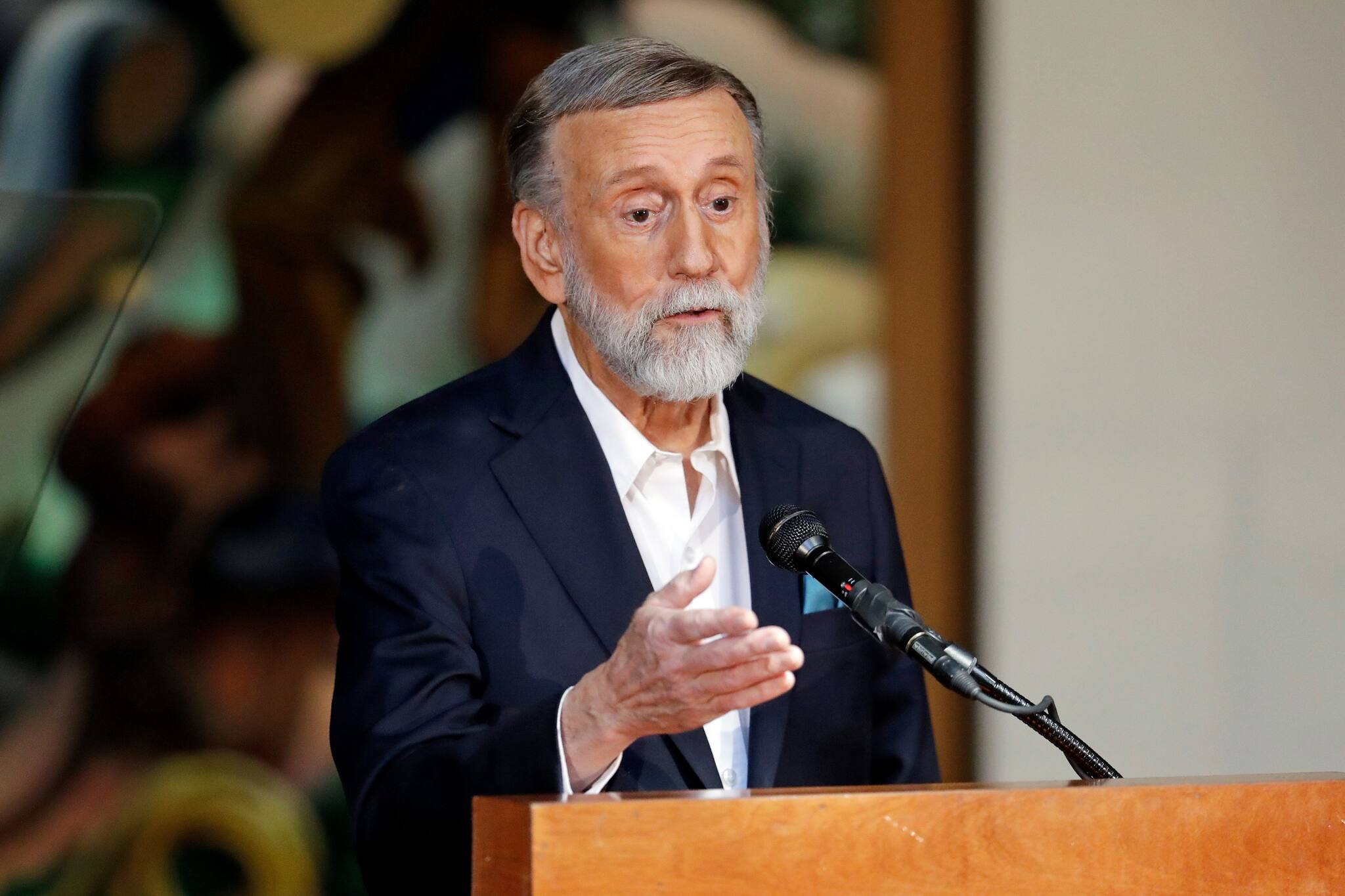Country-Star Ray Stevens bricht sich bei Sturz das Genick