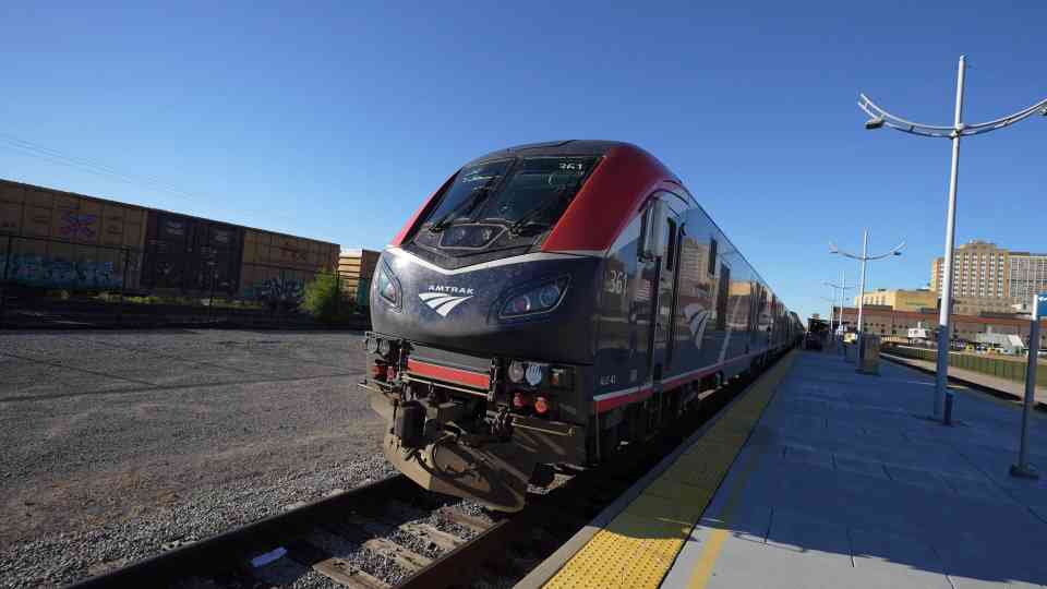 46 hours from Seattle to Chicago on Amtrak's Empire Builder train