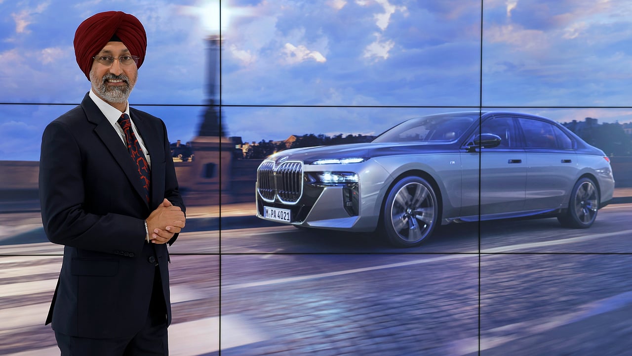 BMW beats slowdown in luxury car market amid EV push, sales surges 17% ...