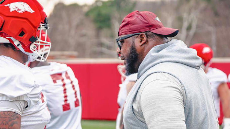 One-handed magic: Jordan delivers play of spring in Razorbacks drills
