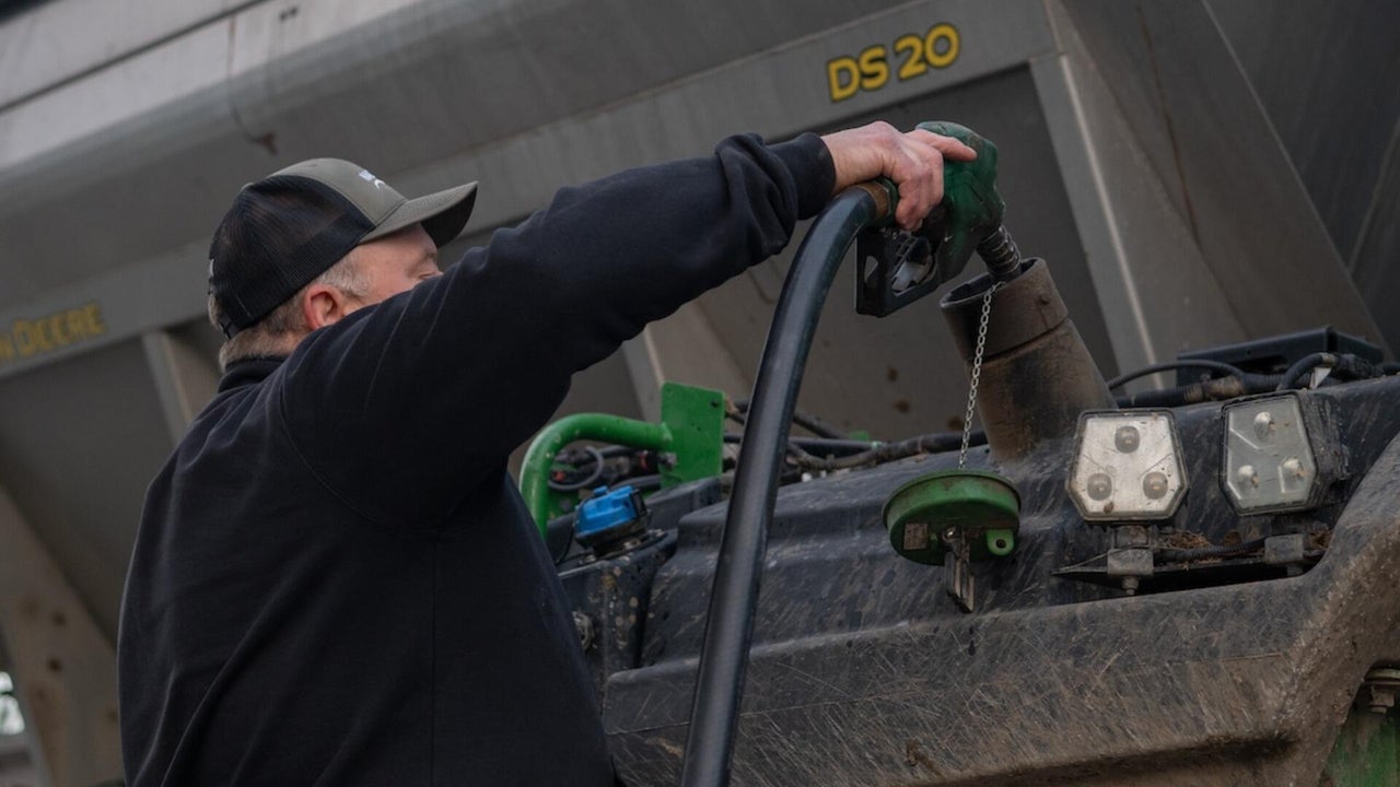 Oil prices plunge after Trump announces ceasefire<br><br>