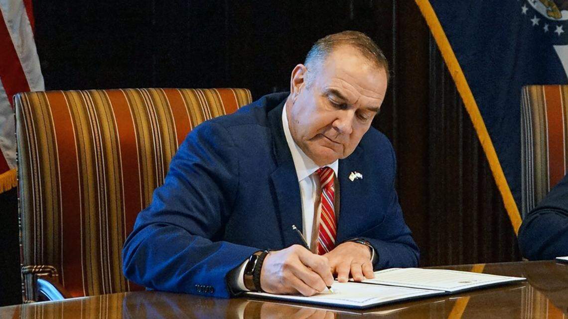 Missouri governor signs bill into law clarifying pregnant women can get ...