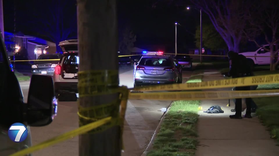 16-year-old critically injured after being shot in the head in Troy
