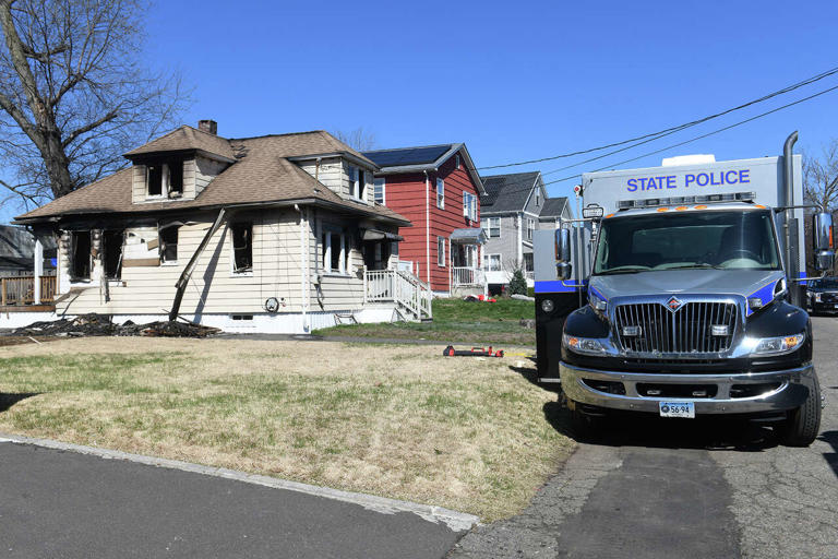 Person killed in Bridgeport house fire on Hallock Street, official says