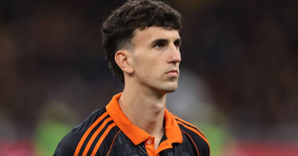 Arsenal ramp up pursuit of 6ft 5in Spanish 'monster' but double Real ...