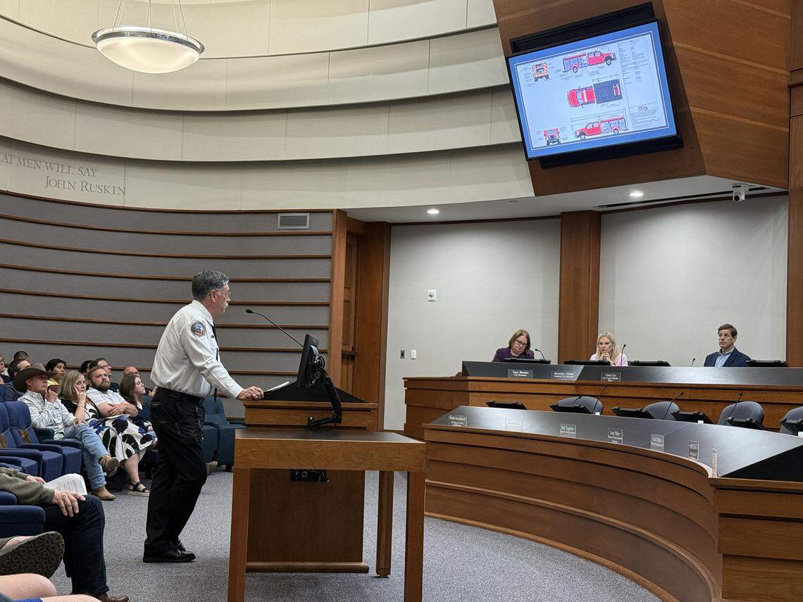 Grapevine moves ahead with fire department reorganization plan
