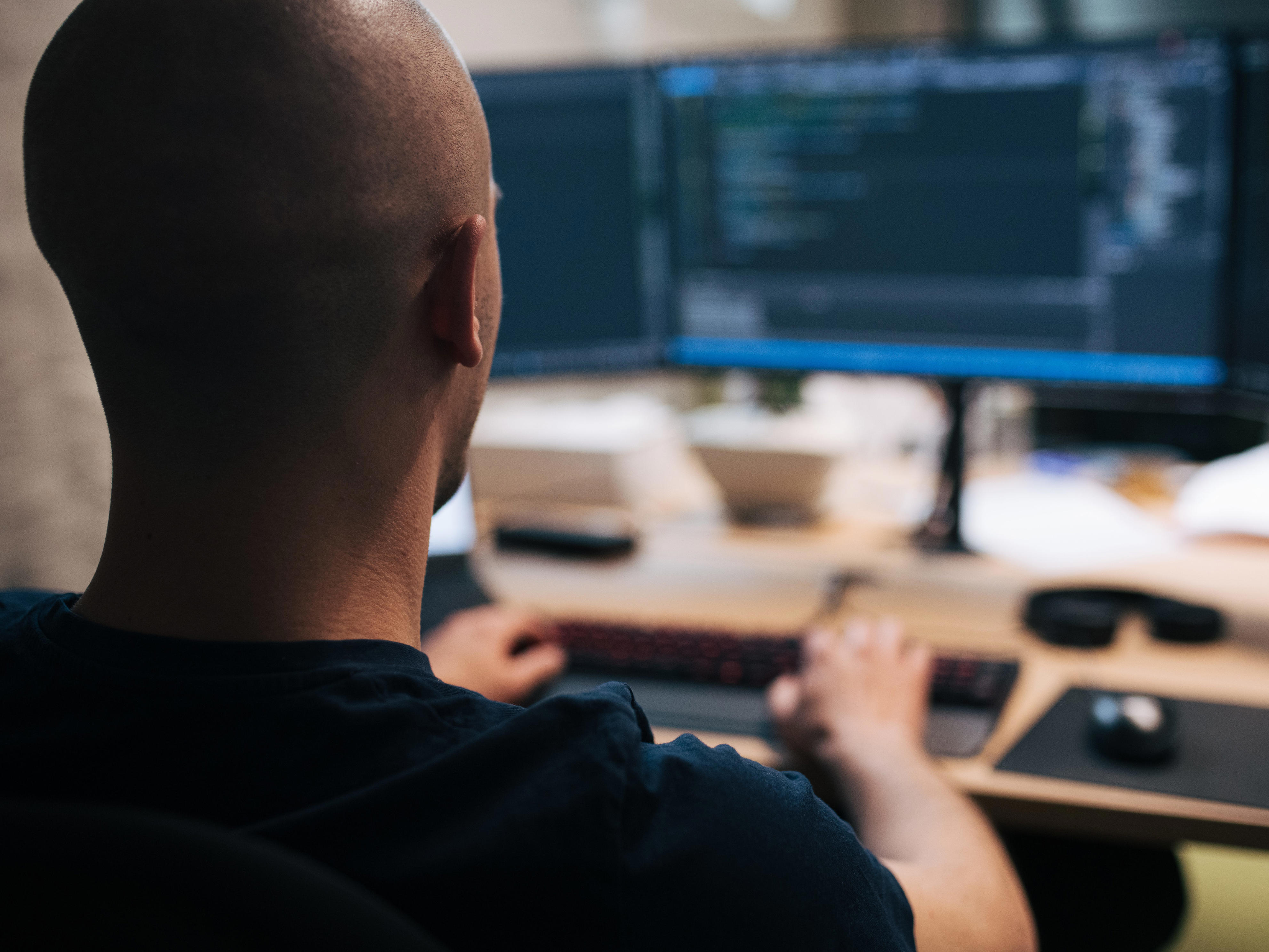 'Tokenmaxxing' has techies debating if leaderboards tracking AI token ...