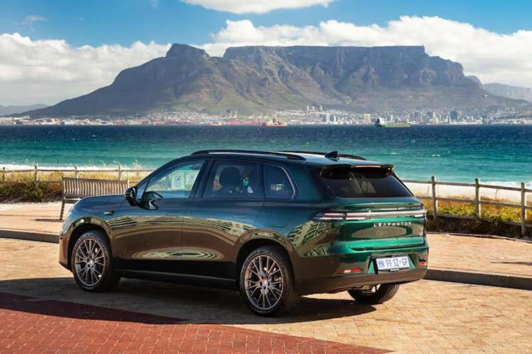Leapmotor C10 Rev, il SUV elettrico con motore termico arriva in Europa