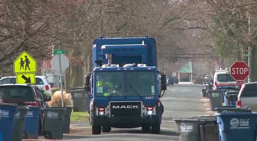 Toledo Council grapples with garbage contract decision