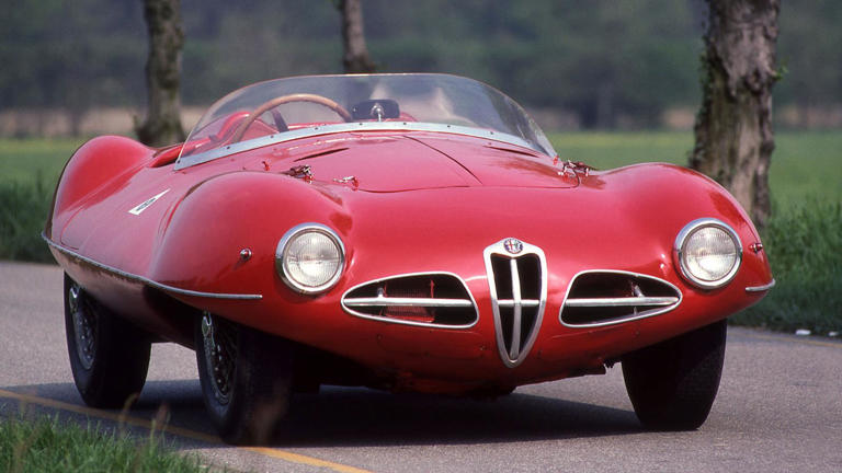 Η ιστορία της Alfa Romeo που μοιάζει βγαλμένη από ταινία επιστημονικής ...
