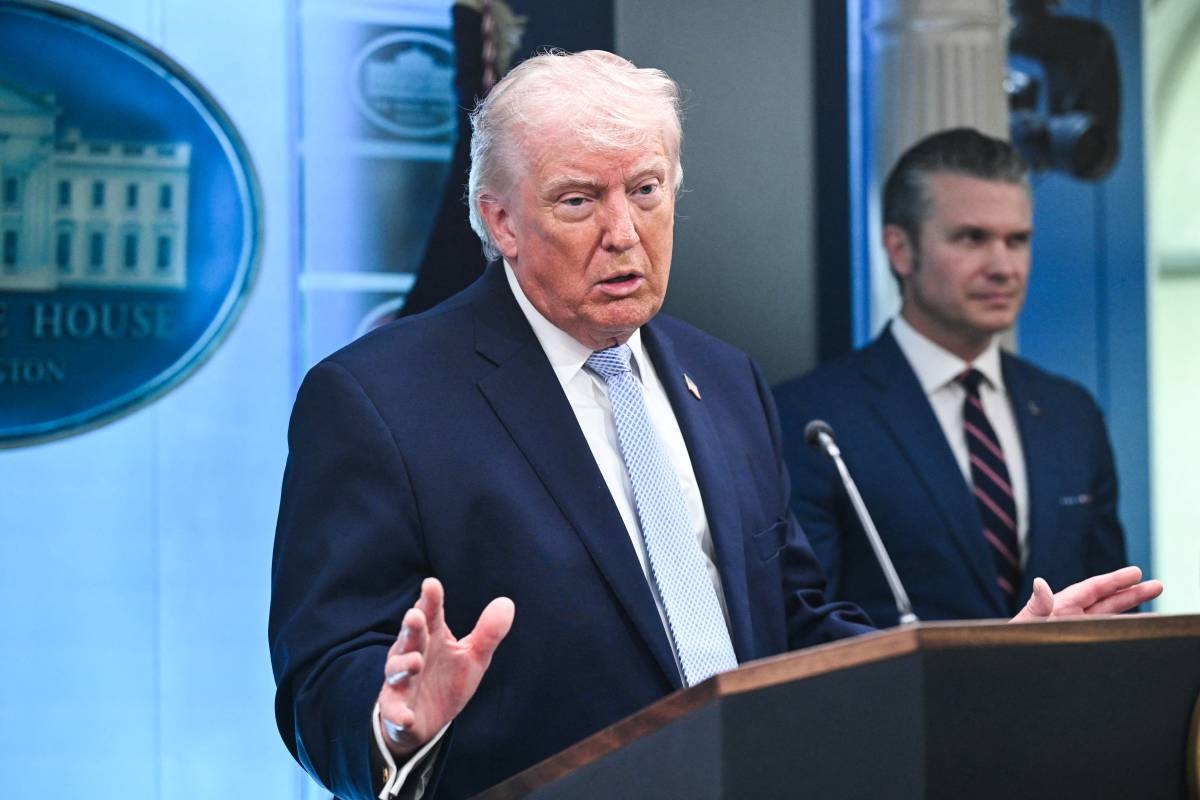 Trump announces 50% tariffs on nations supplying Iran with weapons