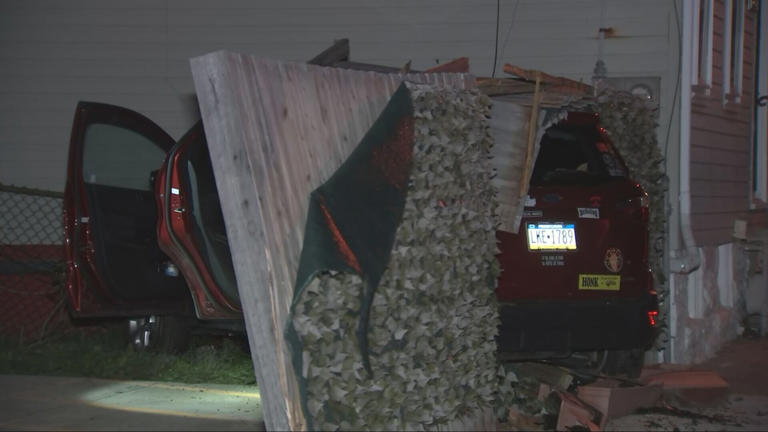 Stolen SUV crashes into fence near house in Pittsburgh; witnesses say ...
