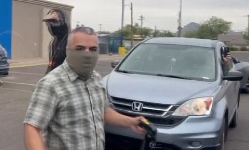 Local leaders, lawmakers respond to video of ICE officer pepper ...