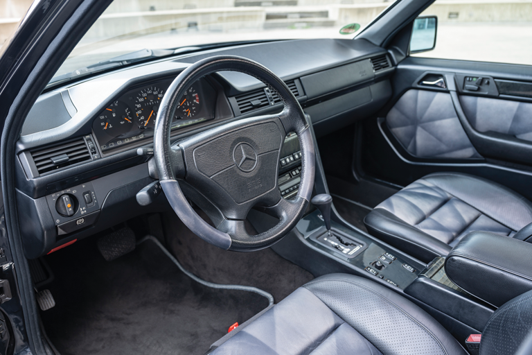 Mercedes-Benz E60 AMG: Devil in disguise