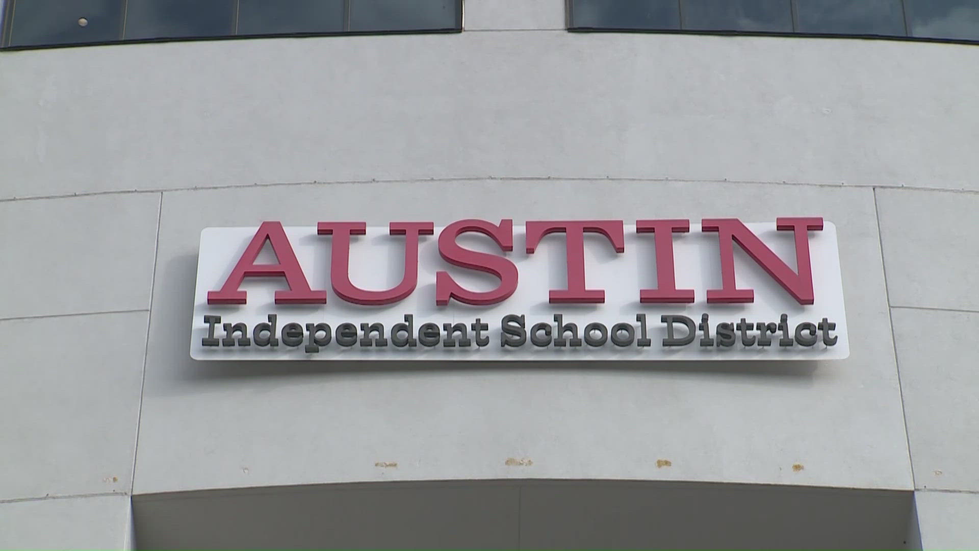 Austin ISD Board of Trustees meets as district projects $181M budget ...