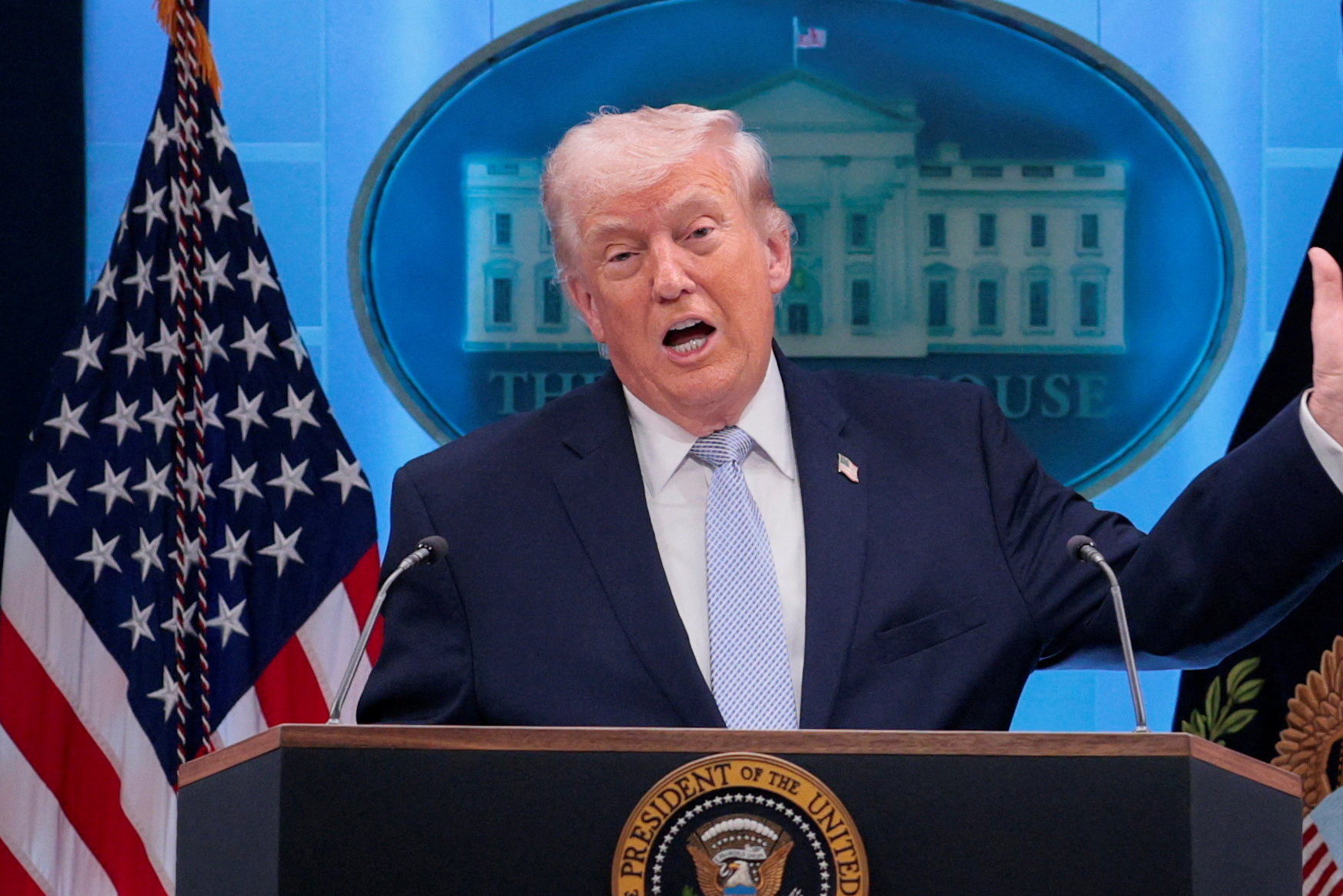 Trump threatens 50% tariffs on countries that supply Iran with weapons