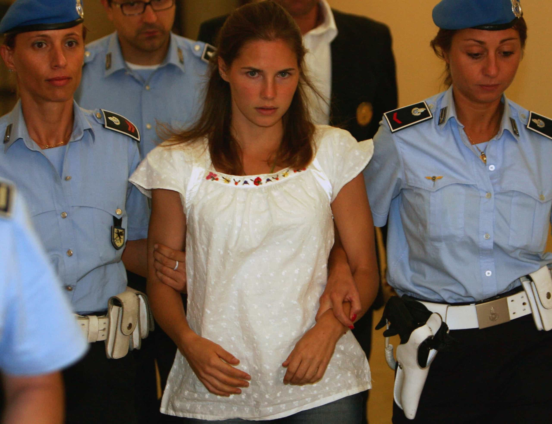 Amanda Knox : monstrueuse criminelle ou innocente victime de la machine ...
