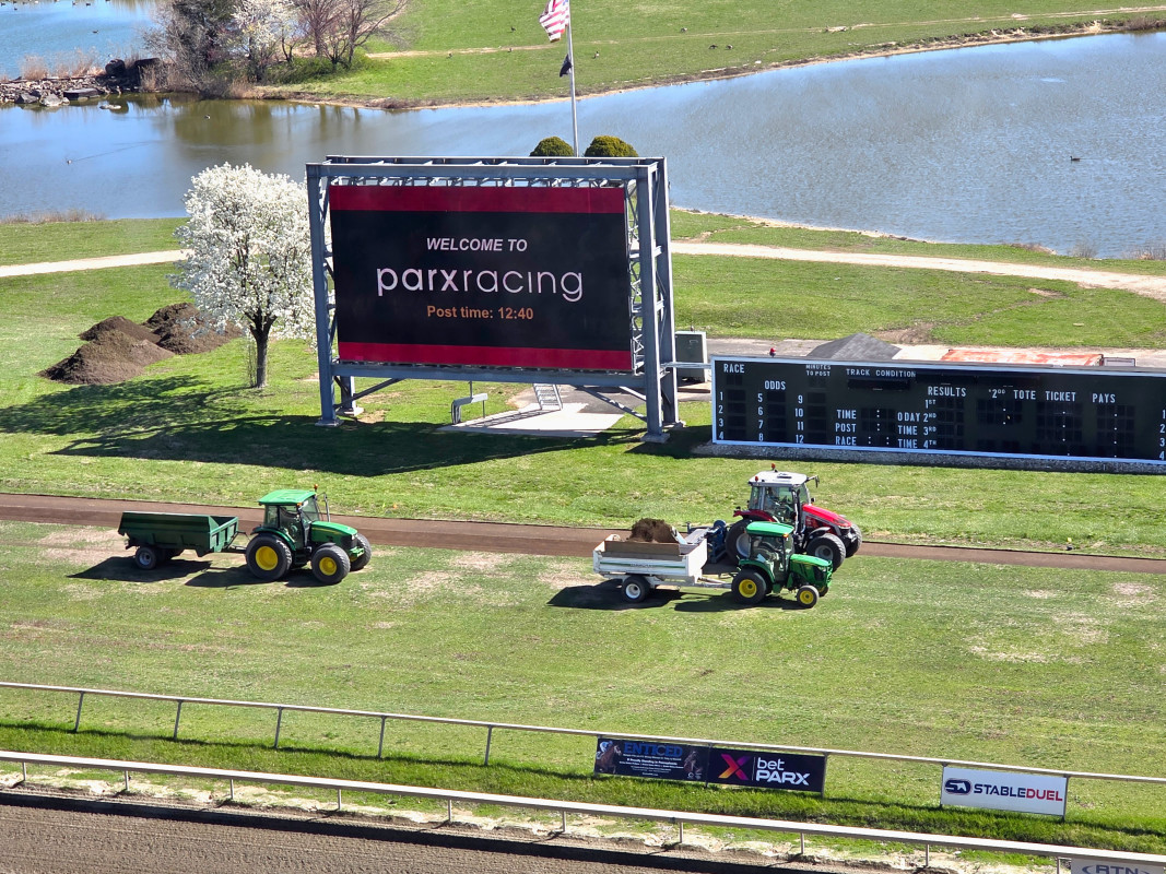Parx kicks off turf course renovation, turf racing to return this fall
