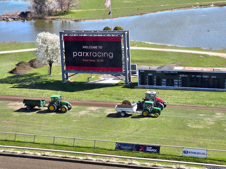 Parx kicks off turf course renovation, turf racing to return this fall