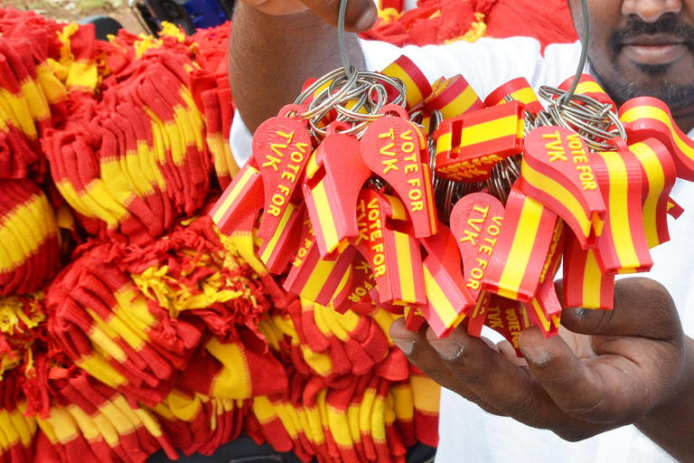 TVK campaign chaos: Cadres fail to recognise own candidate in Coimbatore