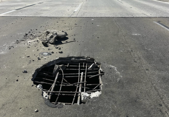 Several lanes of 14 Freeway in LA County closed for large pothole