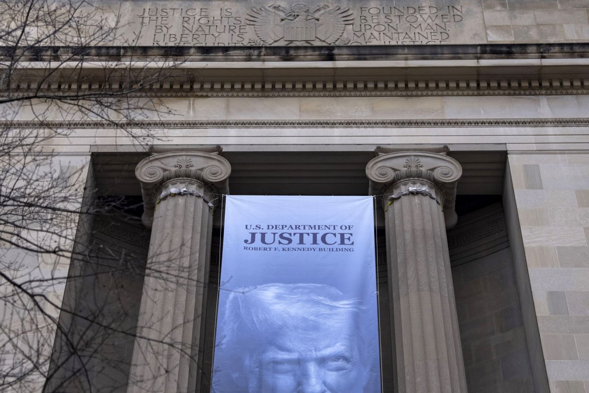 DOJ indicts Army veteran for leaking information to journalist<br><br>