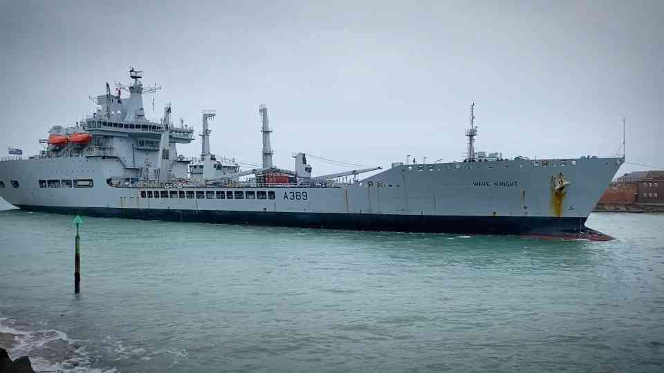 Royal Fleet Auxiliary tanker Wave Knight returns to Portsmouth