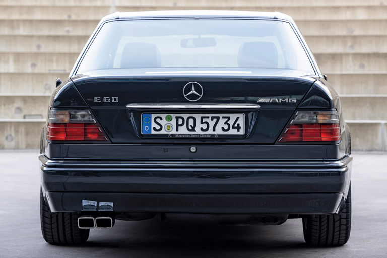Mercedes-Benz E60 AMG: Devil in disguise