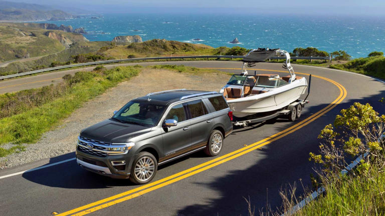 Ford recalls 422,000 vehicles over failing windshield wipers