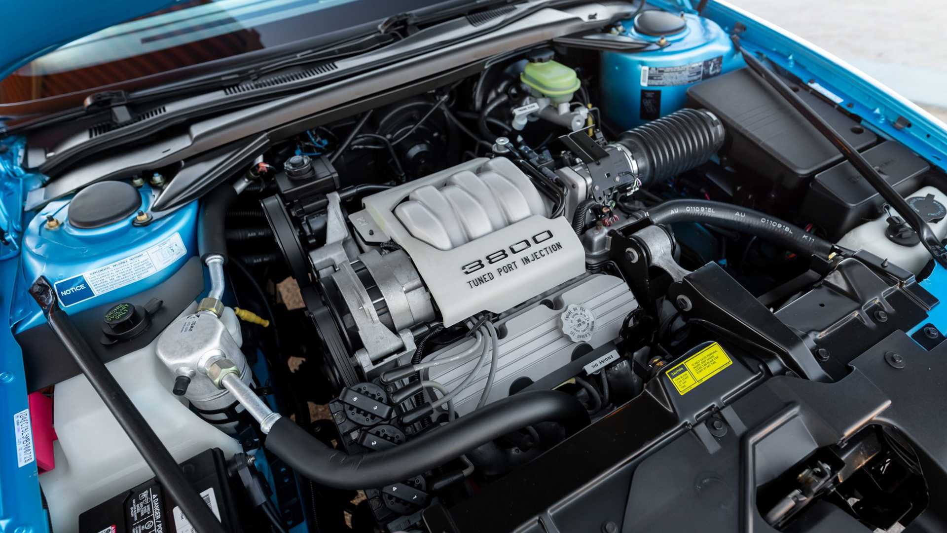 1991 Buick Reatta Coupe 3.8L NA Buick V6 Engine close up