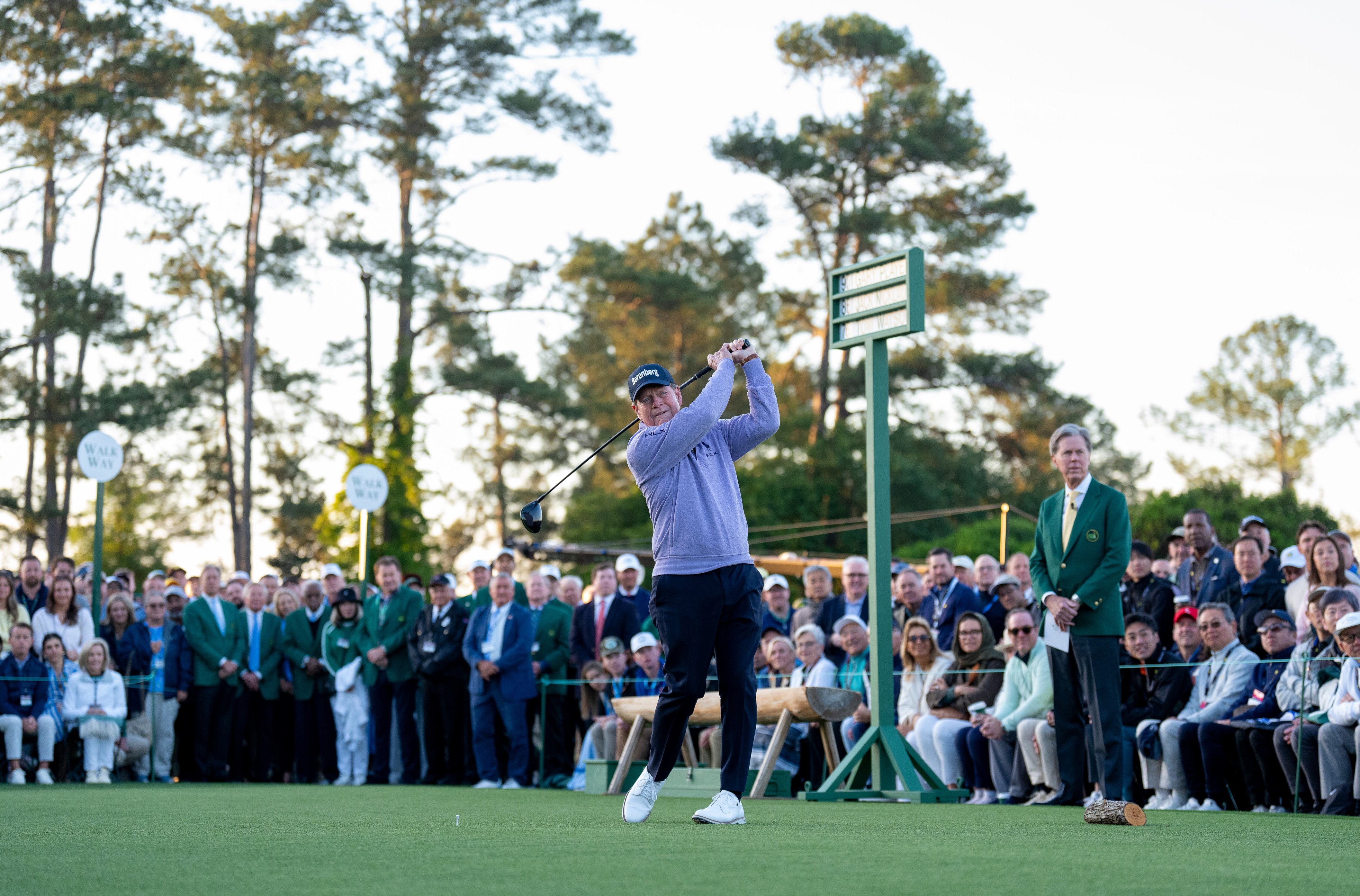 A wild hook and a big leg kick as legends open the Masters