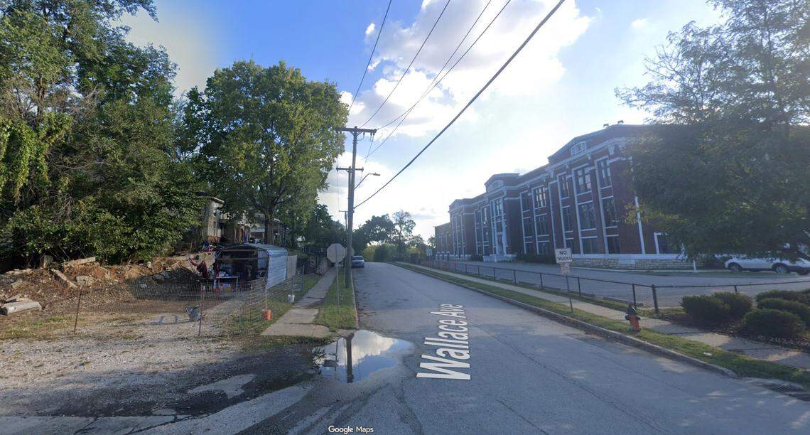 Woman killed, man injured in backyard shooting on Kansas City's East Side