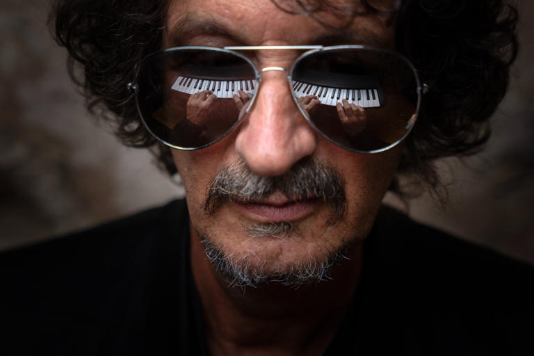 Cammariere in concerto a Torino tra i successi più amati e l'ultimo disco