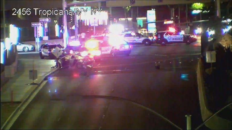 Stolen vehicle pursuit ends in crash near Las Vegas Strip, suspects in ...