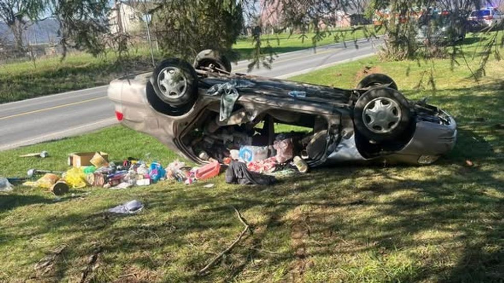 1 flown to hospital after being extracted from rollover crash Franklin ...